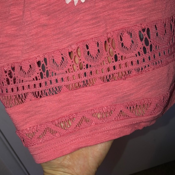 Laced bottom tank top - Picture 2 of 4